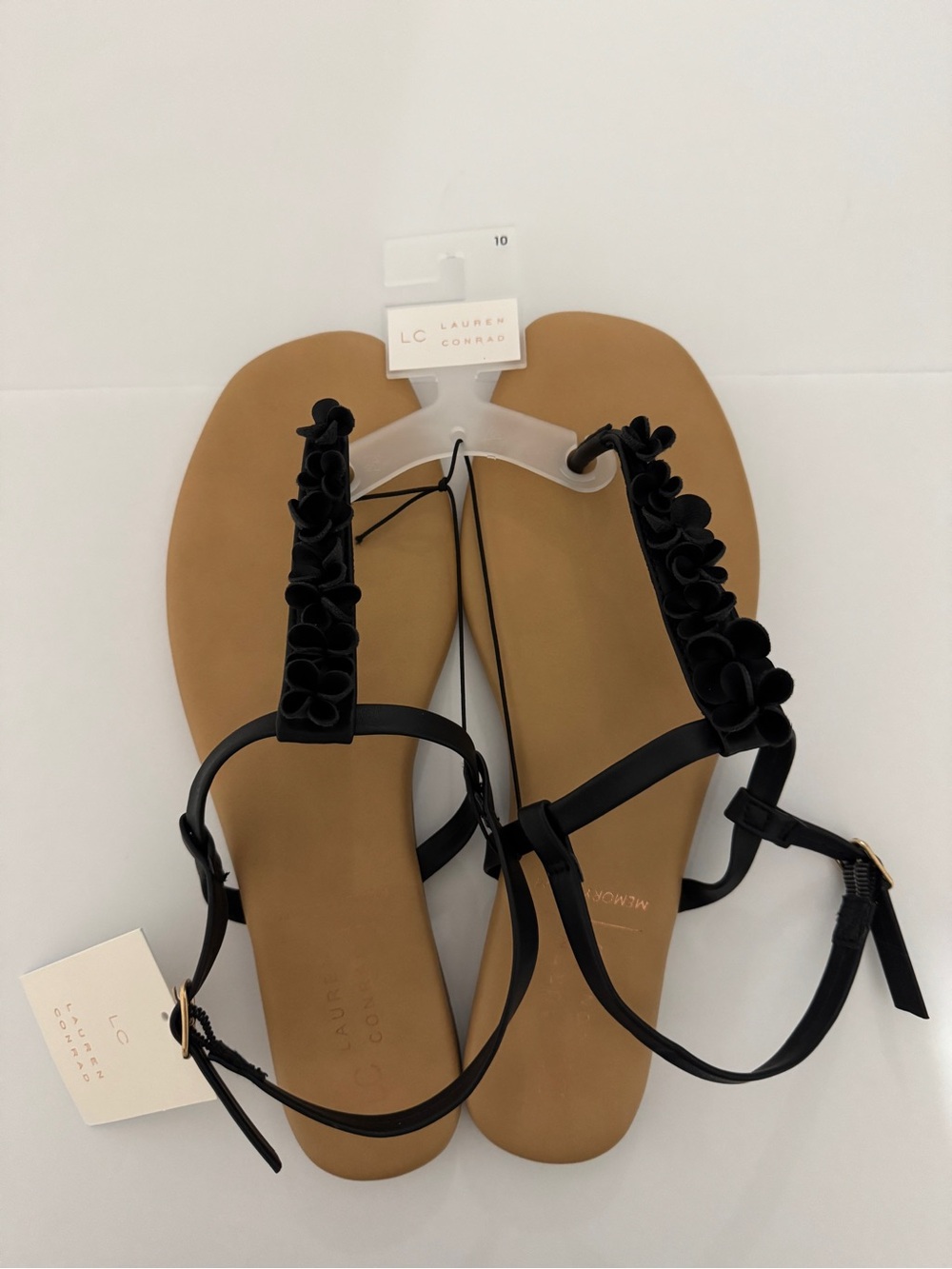 LC Lauren Conrad Black Floral T-Strap Flat Sandals
